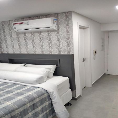 Studio 7Th Avenue - Alto Com Sacada - 7Th040 Appartement Curitiba Buitenkant foto